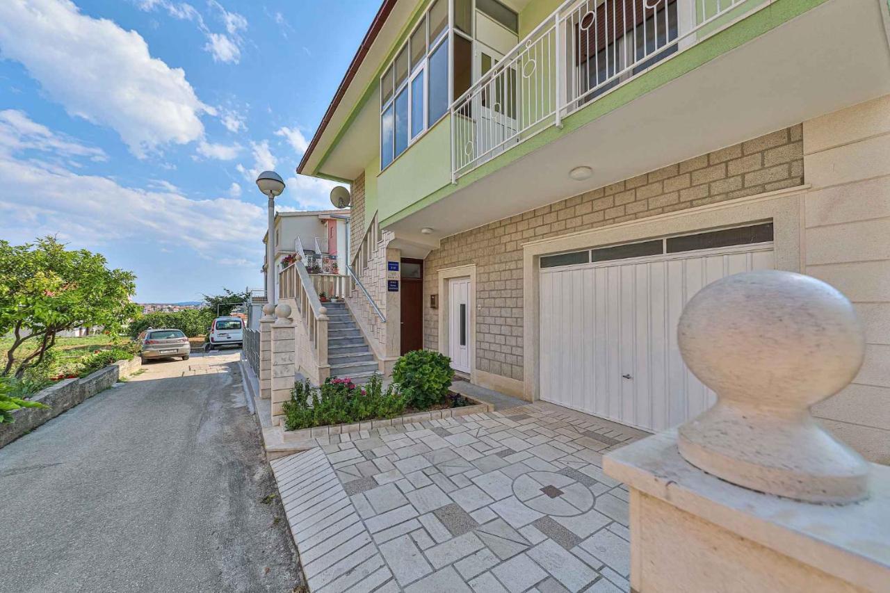 Apartment In Trogir 7406 Экстерьер фото